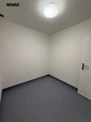 Pronájem bytu 1+kk, Praha - Hostivař, Pražská, 34 m2