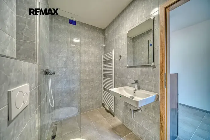 Pronájem bytu 1+kk, Velký Osek, Revoluční, 21 m2