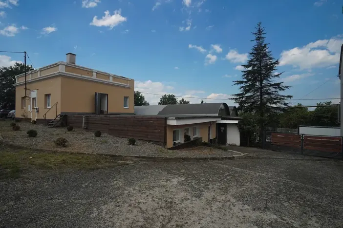 Prodej komerčního pozemku, Bžany, 222727 m2