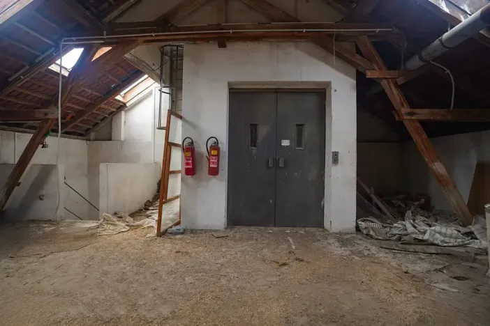 Prodej zemědělského objektu, Bžany, 1700 m2