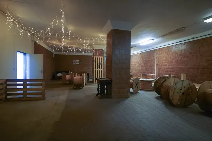 Prodej zemědělského objektu, Bžany, 1700 m2