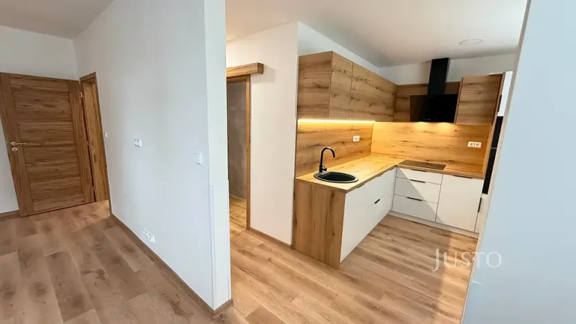 Pronájem bytu 3+1, Teplice, Karla Čapka, 82 m2