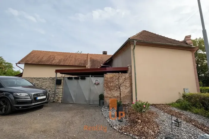 Prodej bytu 2+kk, Milovice, 66 m2