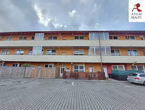 Pronájem bytu 2+kk, Kolín, U Borků, 50 m2