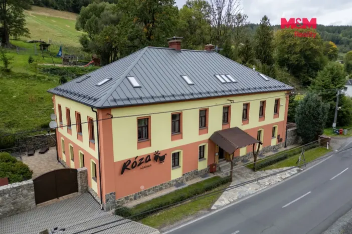 Prodej rodinného domu, Holčovice - Spálené, 550 m2