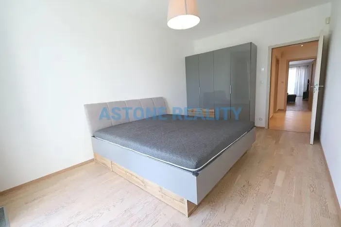Pronájem bytu 4+kk, Praha - Žižkov, Olšanská, 110 m2