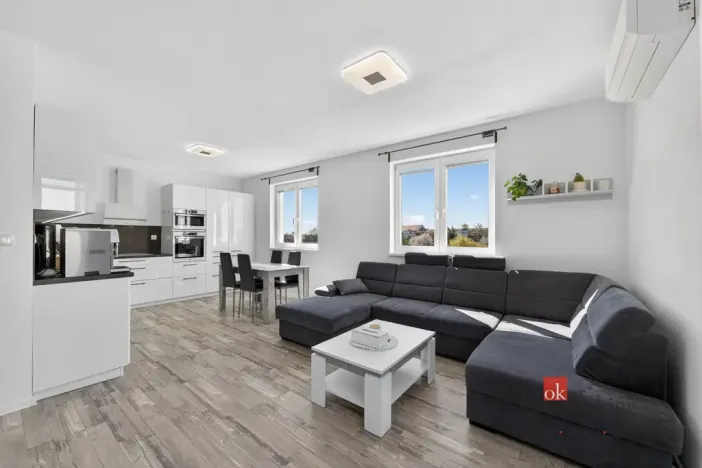 Prodej bytu 4+kk, Vochov, 80 m2