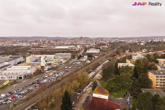Pronájem garáže, Brno, Třískalova, 19 m2