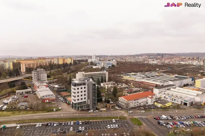 Pronájem garáže, Brno, Třískalova, 19 m2