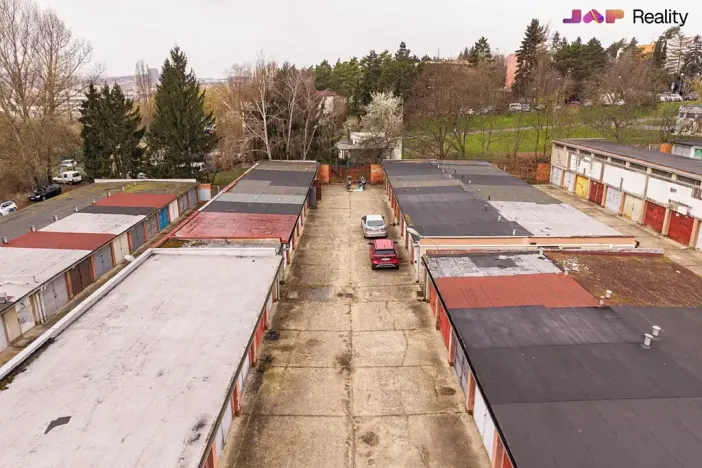 Pronájem garáže, Brno, Třískalova, 19 m2