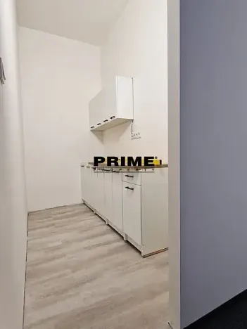 Pronájem kanceláře, Praha - Nové Město, Opletalova, 91 m2