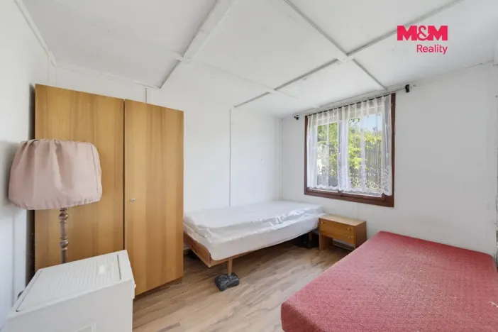 Prodej pozemku pro bydlení, Pnětluky, 1752 m2