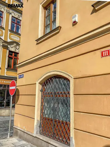 Prodej činžovního domu, Šumperk, nám. Míru, 220 m2