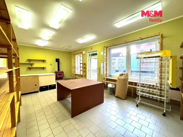 Pronájem obchodního prostoru, Kunžak, Hradecká, 67 m2