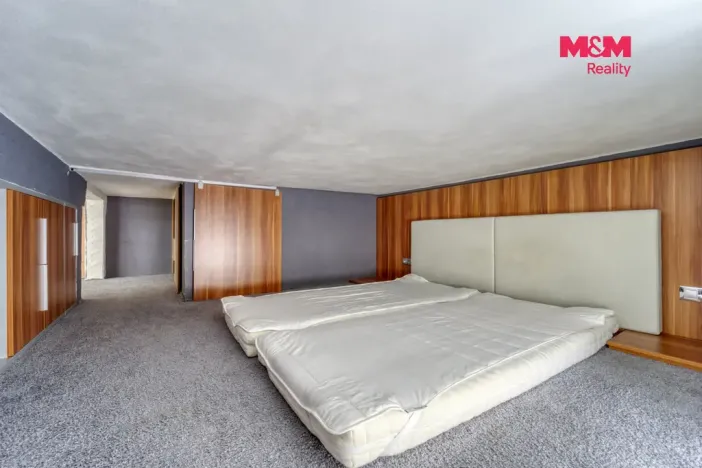 Prodej atypického bytu, Plzeň - Jižní Předměstí, Skrétova, 88 m2