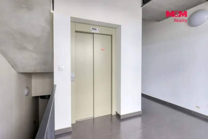 Pronájem bytu 2+kk, Plzeň, U Tržiště, 50 m2