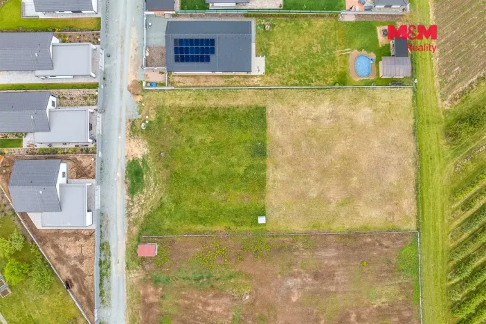 Prodej pozemku pro bydlení, Choltice, Na Hlásku, 1205 m2