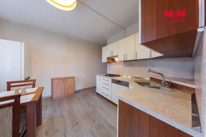 Prodej bytu 3+1, Sokolov, Atletická, 84 m2