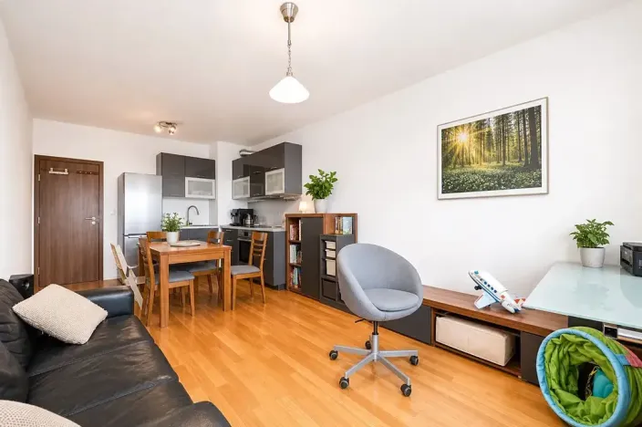 Prodej bytu 2+kk, Praha - Horní Měcholupy, Padovská, 50 m2
