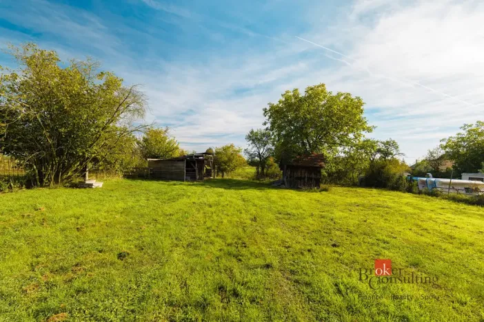Prodej pozemku, Pňovany, 1312 m2