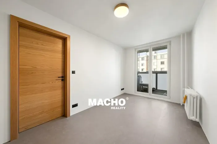 Pronájem bytu 3+kk, Praha - Modřany, Poljanovova, 65 m2
