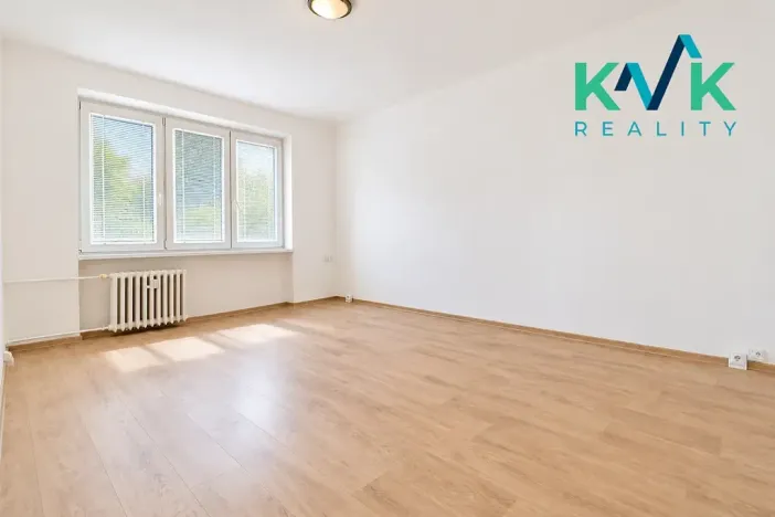Pronájem bytu 1+1, Karlovy Vary, Šumavská, 45 m2