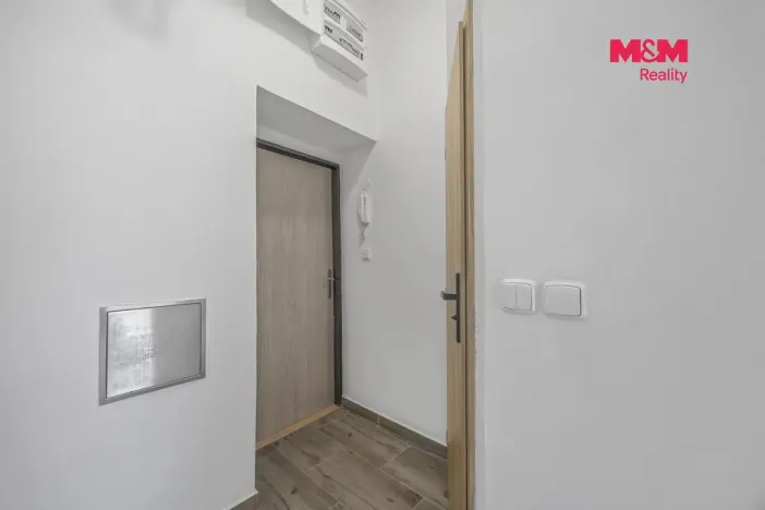 Pronájem bytu 1+1, Trutnov - Poříčí, Voletinská, 48 m2