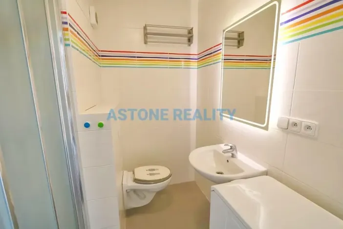 Pronájem bytu 1+kk, Praha - Troja, Krynická, 30 m2