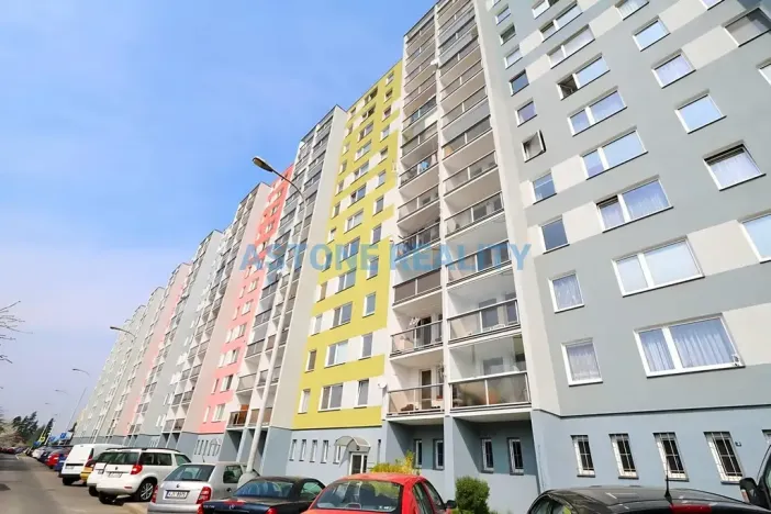 Pronájem bytu 1+kk, Praha - Troja, Krynická, 30 m2