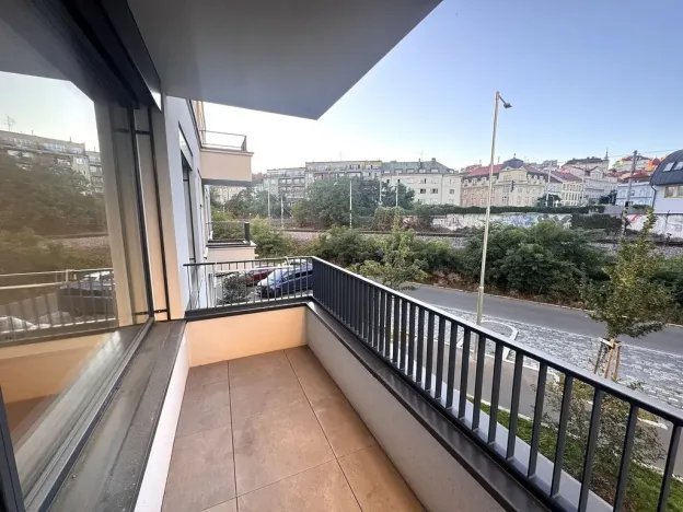 Pronájem bytu 2+kk, Praha - Nusle, Muzikova, 41 m2