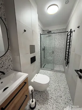 Pronájem bytu 2+kk, Praha - Vršovice, Petrohradská, 49 m2