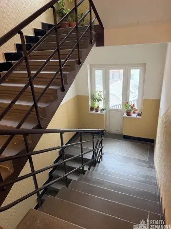 Pronájem bytu 2+kk, Praha - Vršovice, Petrohradská, 49 m2