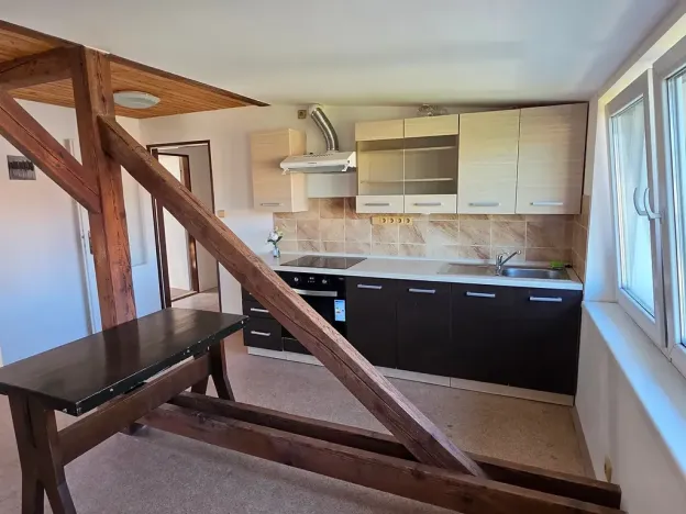 Prodej atypického bytu, Česká Lípa, Bulharská, 278 m2