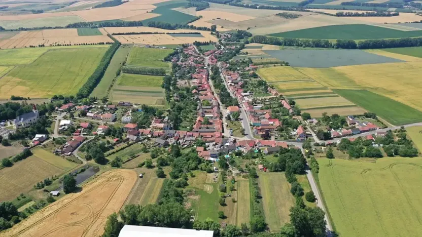 Prodej pozemku pro bydlení, Kučerov, 1639 m2