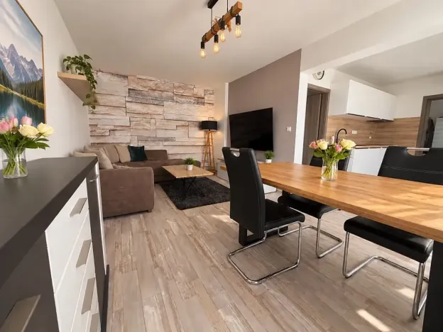 Prodej bytu 4+kk, Dolní Třebonín, 83 m2