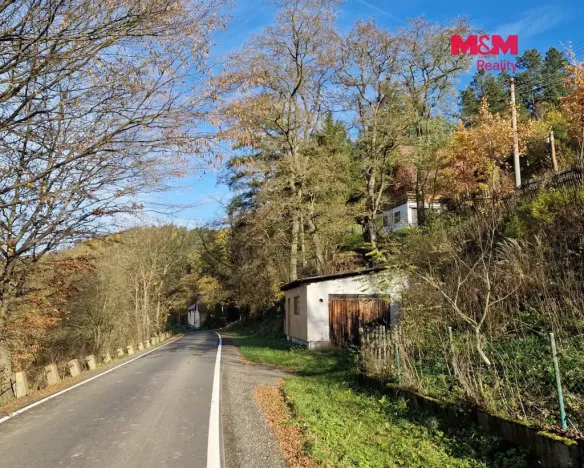 Prodej komerčního pozemku, Břasy, 218 m2