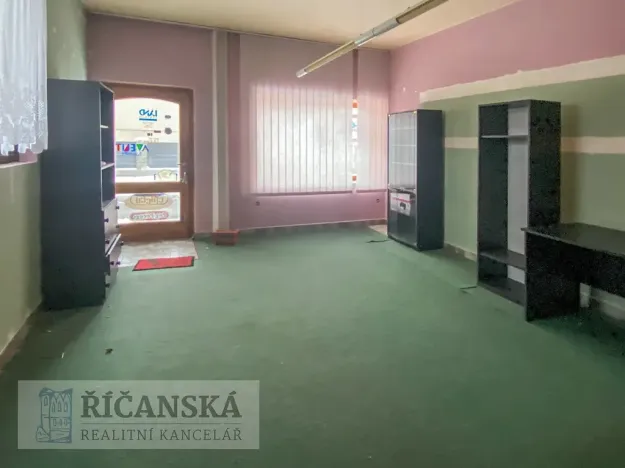 Pronájem obchodního prostoru, Říčany, Olivova, 25 m2