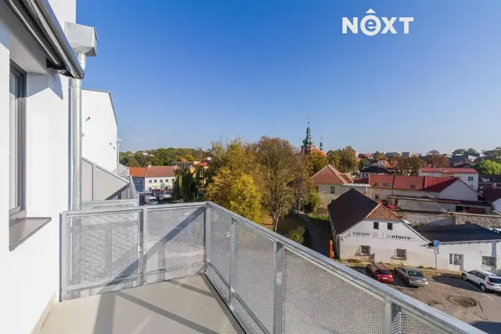 Pronájem bytu 2+kk, Praha - Uhříněves, náměstí Bratří Jandusů, 53 m2