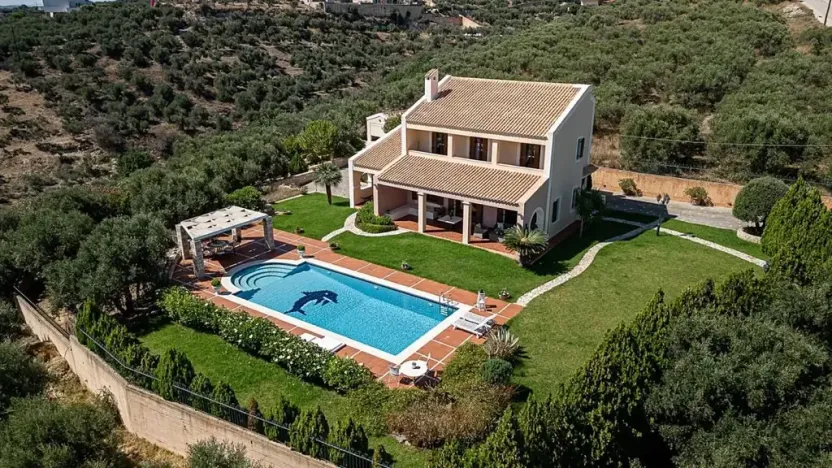 Prodej vily, Stérnes Héraklion, Řecko, 340 m2