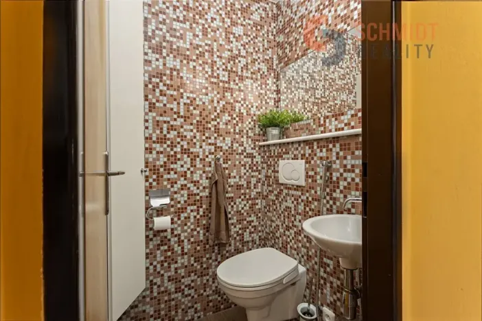 Prodej ubytování, Hlohovec, Dolní konec, 259 m2