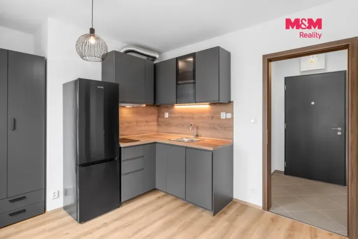 Prodej bytu 1+kk, Praha - Ruzyně, Stočesova, 26 m2