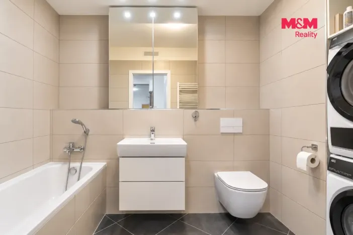 Prodej bytu 1+kk, Praha, Stočesova, 35 m2