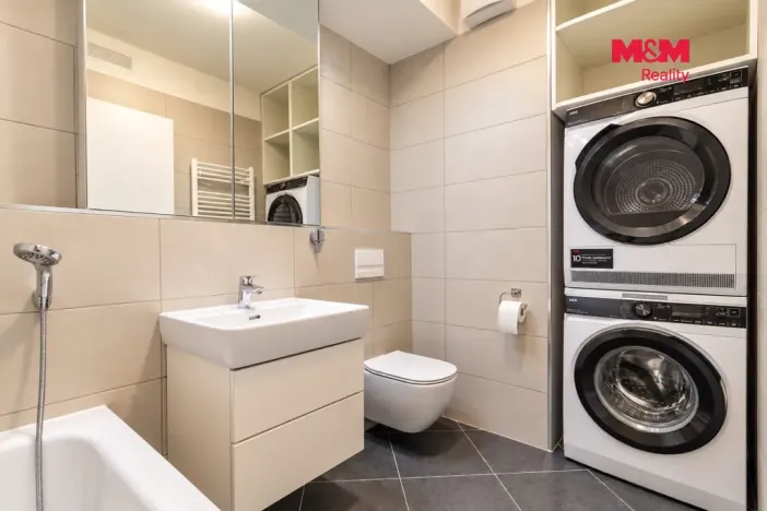 Prodej bytu 1+kk, Praha, Stočesova, 35 m2