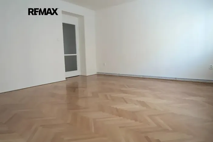 Pronájem bytu 3+1, Poděbrady, Hakenova, 63 m2
