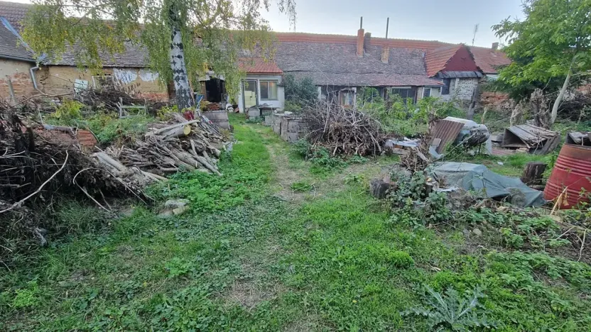 Prodej rodinného domu, Hrušovany u Brna, Palackého, 200 m2