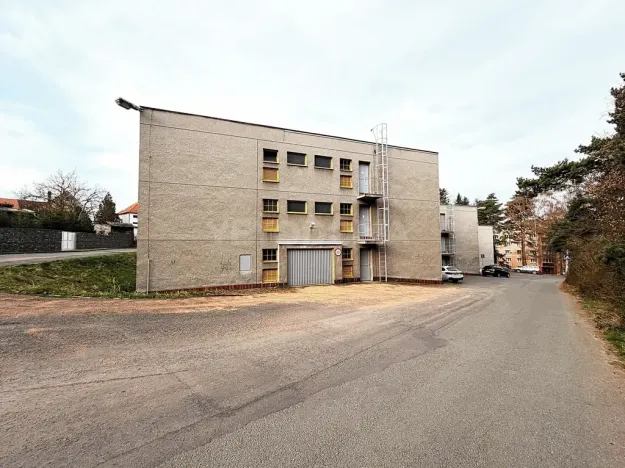 Prodej garážového stání, Plzeň, 14 m2