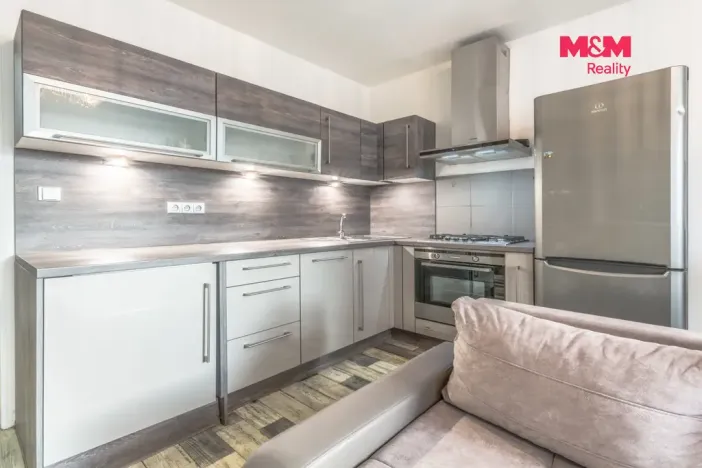 Pronájem bytu 2+kk, Děčín - Děčín XXXII-Boletice nad Labem, V Sídlišti, 42 m2