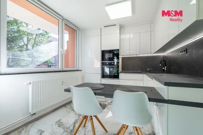 Prodej bytu 1+1, Třebíč - Nové Dvory, Benešova, 34 m2
