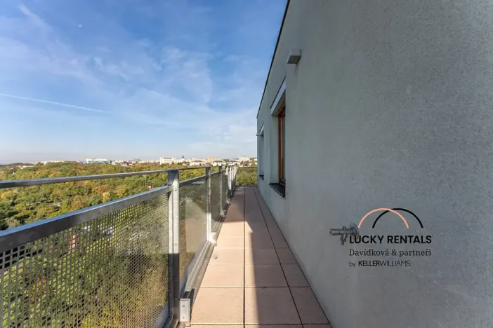 Pronájem bytu 3+kk, Praha - Střížkov, Jitravská, 97 m2
