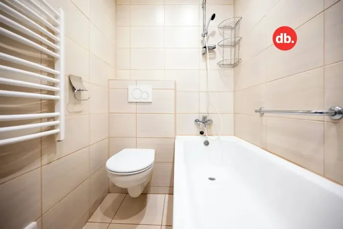 Pronájem bytu 2+1, Karlovy Vary, Krymská, 52 m2